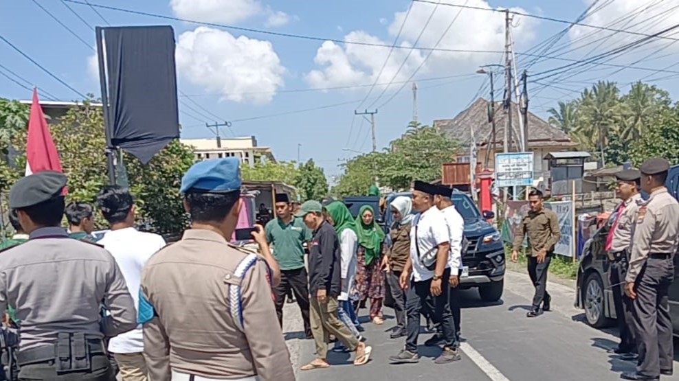 Pengamanan Kampanye Pilkada NTB Polres Lombok Barat Hadirkan Suasana Kondusif (1) Pengamanan Kampanye Pilkada NTB Polres Lombok Barat Hadirkan Suasana Kondusif