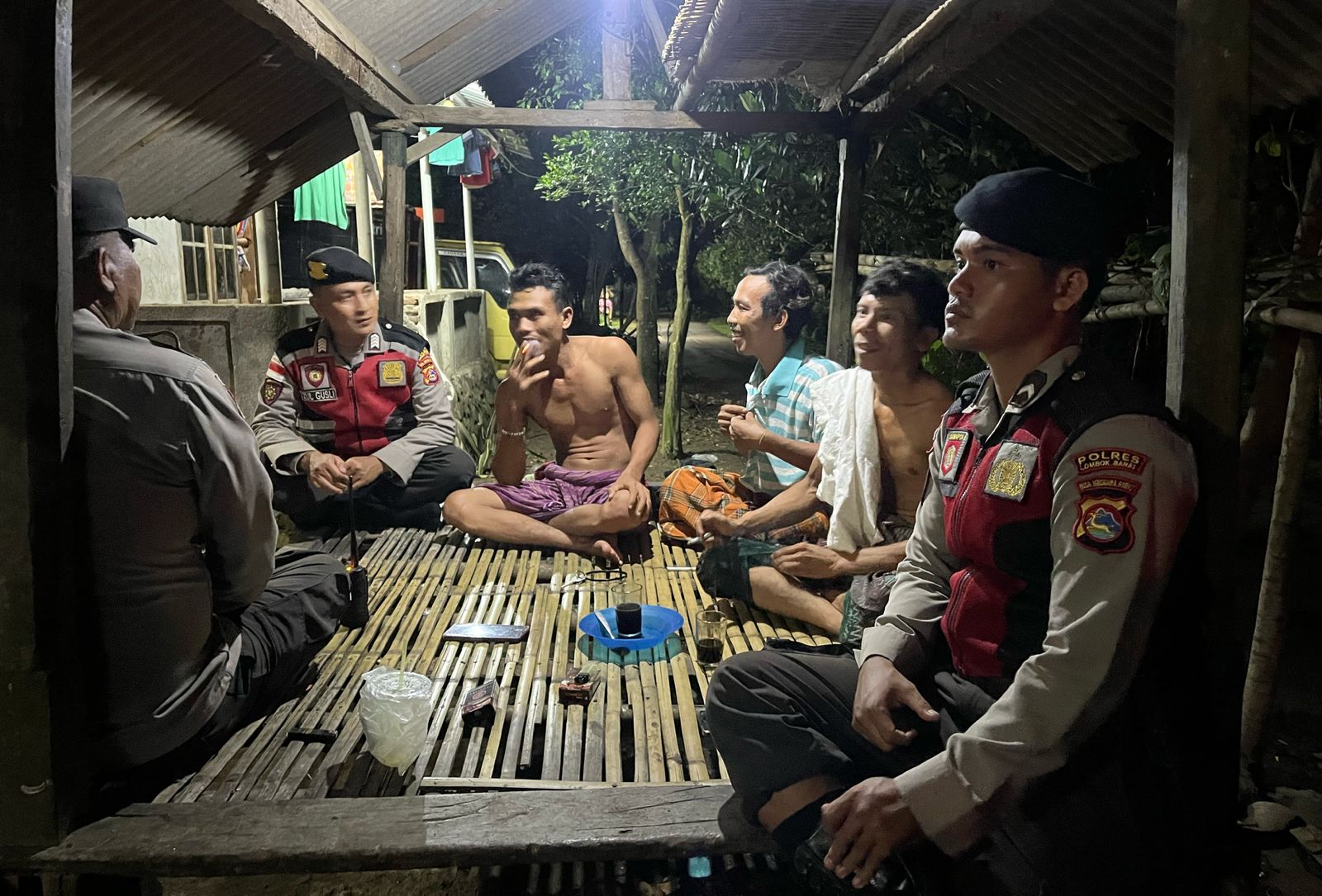 Patroli Dialogis Polsek Sekotong Jaga Kamtibmas, dan Kampanye Anti Narkoba (3) Patroli Dialogis Polsek Sekotong Jaga Kamtibmas, dan Kampanye Anti Narkoba