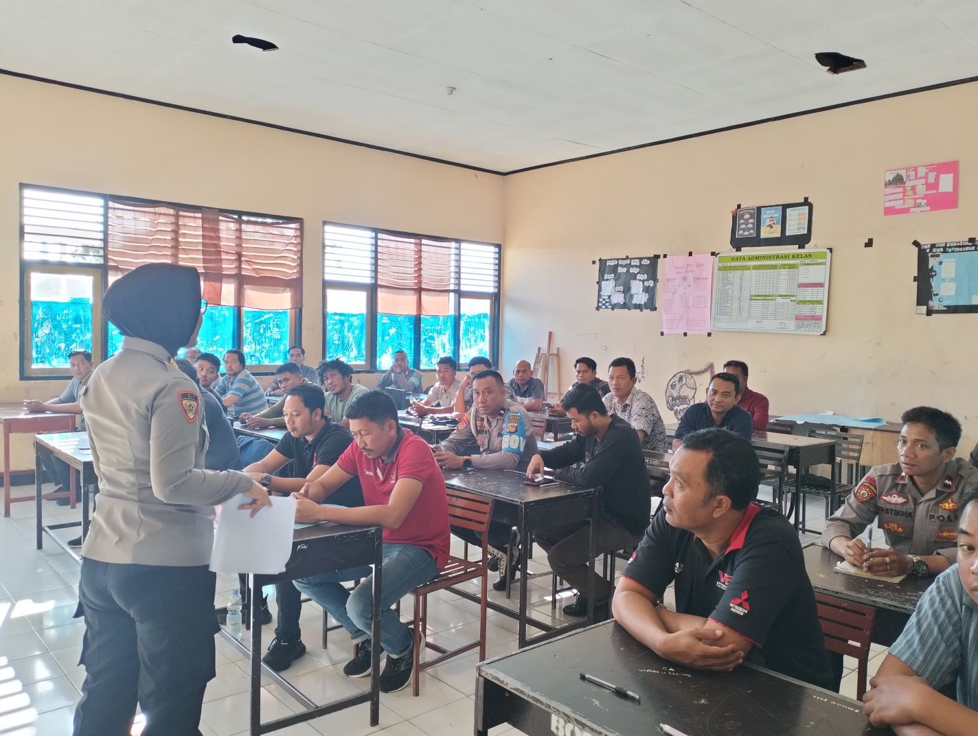 Polres Lombok Barat Gelar Pemeriksaan Psikologi untuk Senpi Organik dan Pemetaan Perwira (8) Polres Lombok Barat Gelar Pemeriksaan Psikologi untuk Senpi Organik dan Pemetaan Perwira