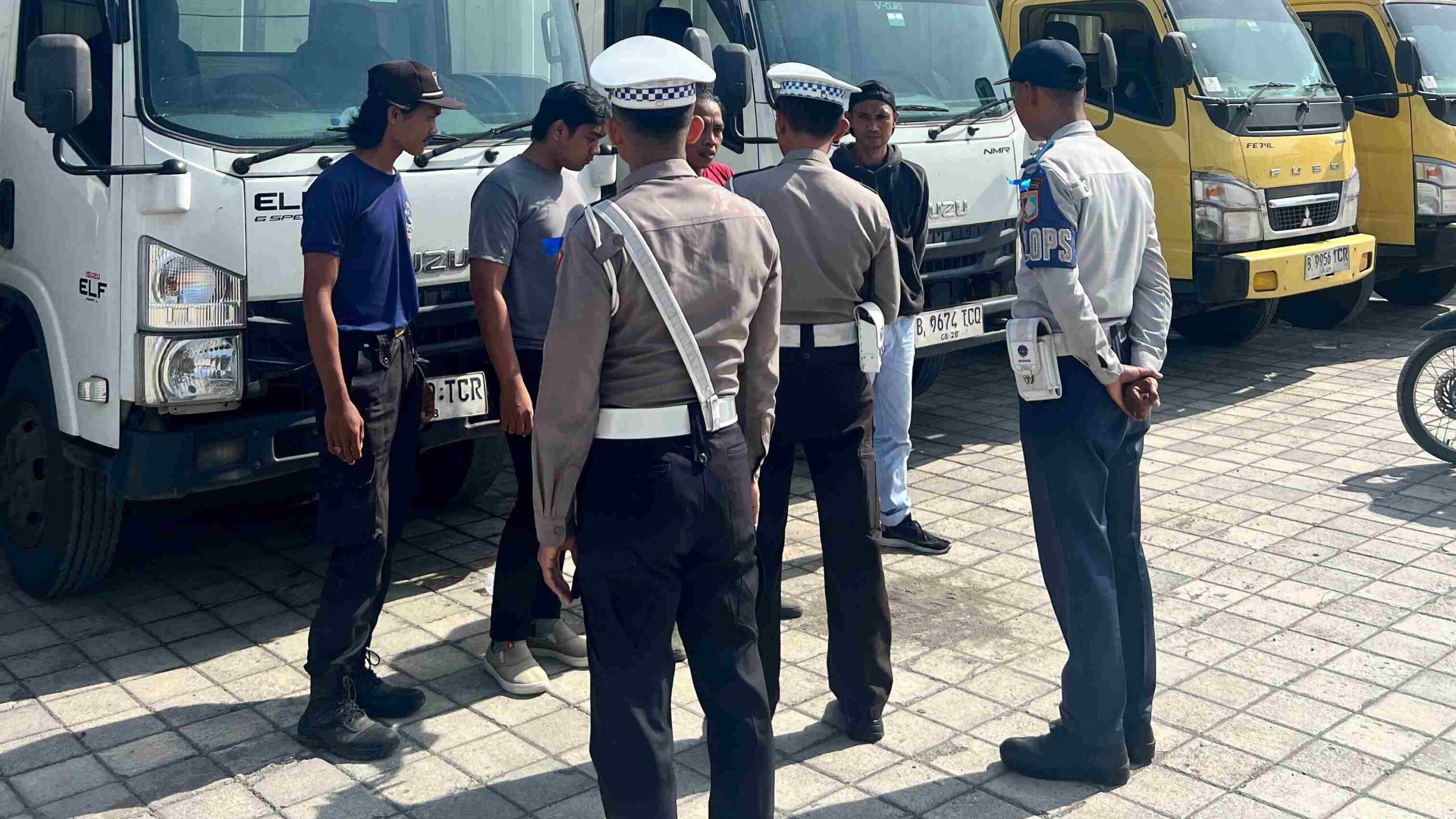 Satlantas Polres Lobar Edukasi Karyawan Shopee tentang Keselamatan Berkendara (3) Satlantas Polres Lobar Edukasi Karyawan Shopee tentang Keselamatan Berkendara