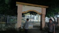 Polsek Kuripan Amankan dan Atur Lalu Lintas Shalat Subuh Berjamaah di Masjid AT-TAQWA (4) Polsek Kuripan Amankan dan Atur Lalu Lintas Shalat Subuh Berjamaah di Masjid AT-TAQWA