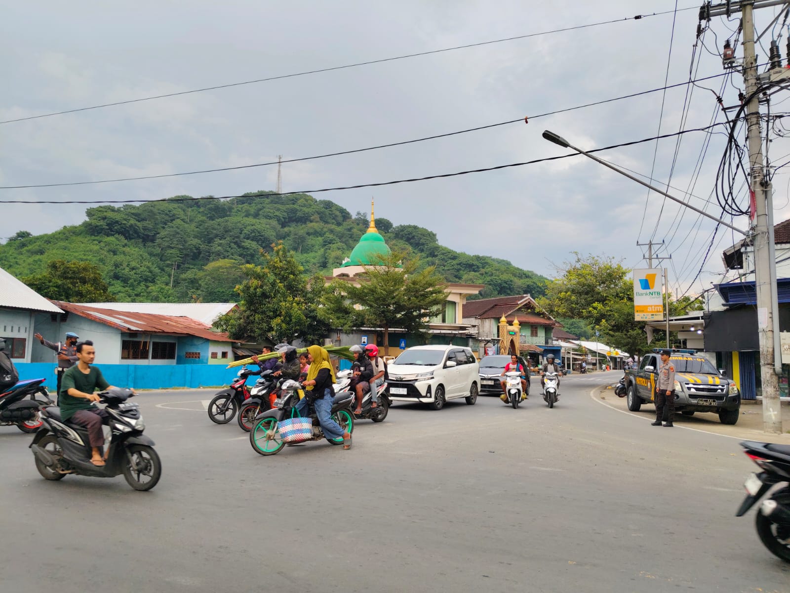 Polsek Lembar Amankan Sore Ramadan, Ini Fokusnya! (4) Polsek Lembar Cegah Balap Liar & Petasan Selama Ramadan