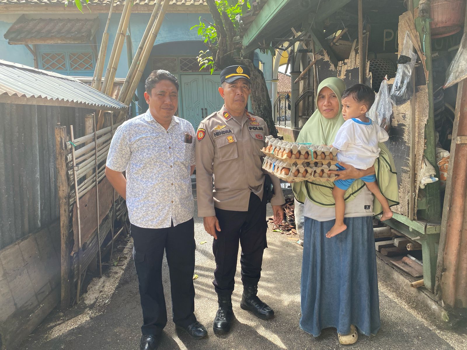 Konsistensi Polsek Kediri untuk Jumat Berkah Peduli Stunting, Aksi 101 Minggu Bukti Komitmen Nyata (3) Konsistensi Polsek Kediri untuk Jumat Berkah Peduli Stunting, Aksi 101 Minggu Bukti Komitmen Nyata