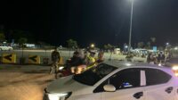Pengamanan Ketat di Pelabuhan Lembar, Polisi Pastikan Keamanan Arus Mudik (5) Keamanan Mudik Ditingkatkan, Polisi Awasi Kedatangan Kapal di Lembar