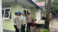Polsek Kawasan Pelabuhan Lembar Tingkatkan Patroli Antisipasi Premanisme dan Kejahatan di Objek Vital (3) Patroli Polsek Lembar: Upaya Proaktif Jaga Keamanan dan Ketertiban di Pelabuhan Lembar