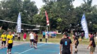 Atmosfer Persaudaraan dan Sportivitas di Voli Bhayangkara Lombok Barat (4) Atmosfer Persaudaraan dan Sportivitas di Voli Bhayangkara Lombok Barat