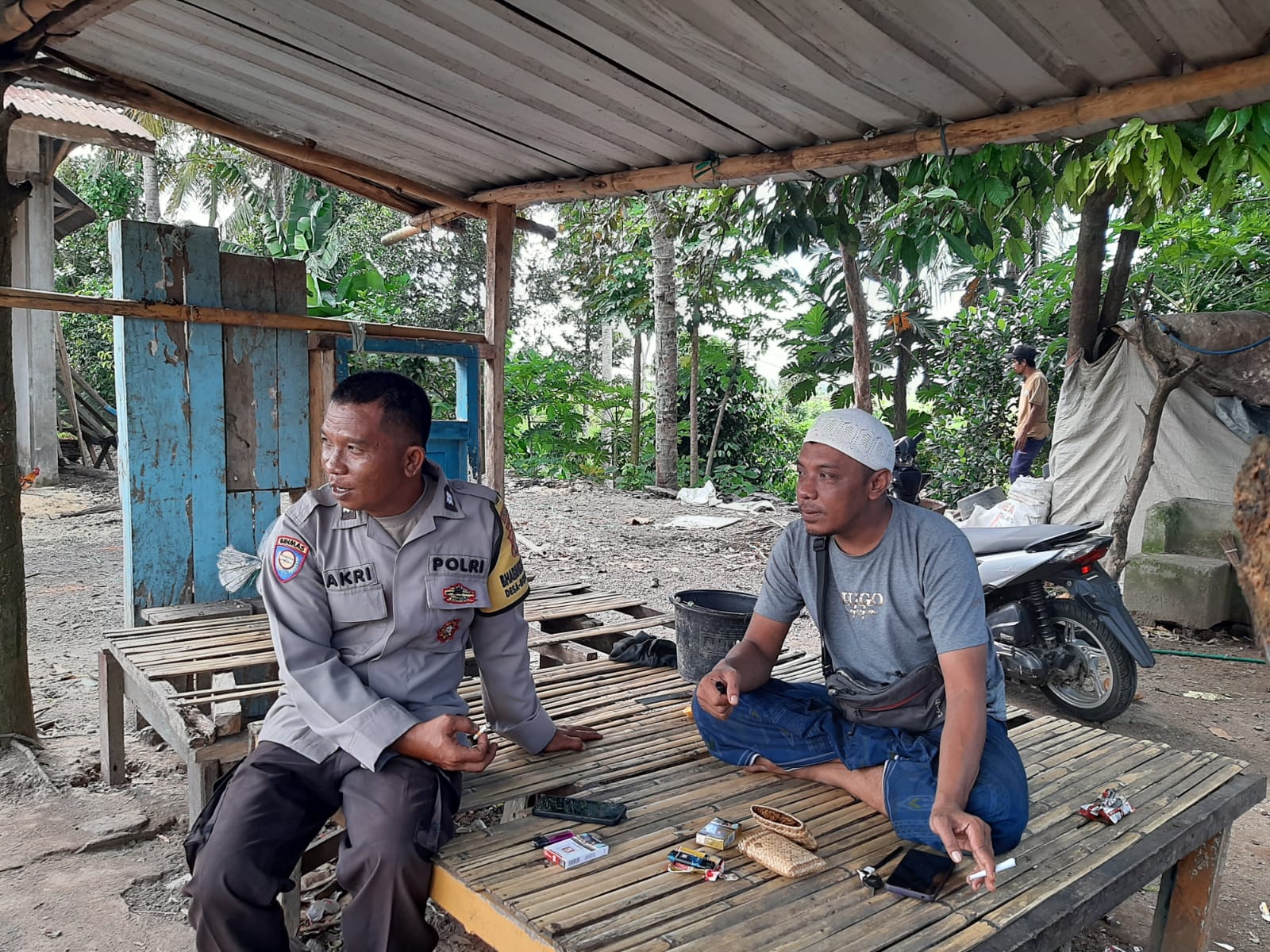 Bhabinkamtibmas Dorong Swasembada Pangan di Desa Montong Are (3) Bhabinkamtibmas Dorong Swasembada Pangan di Desa Montong Are