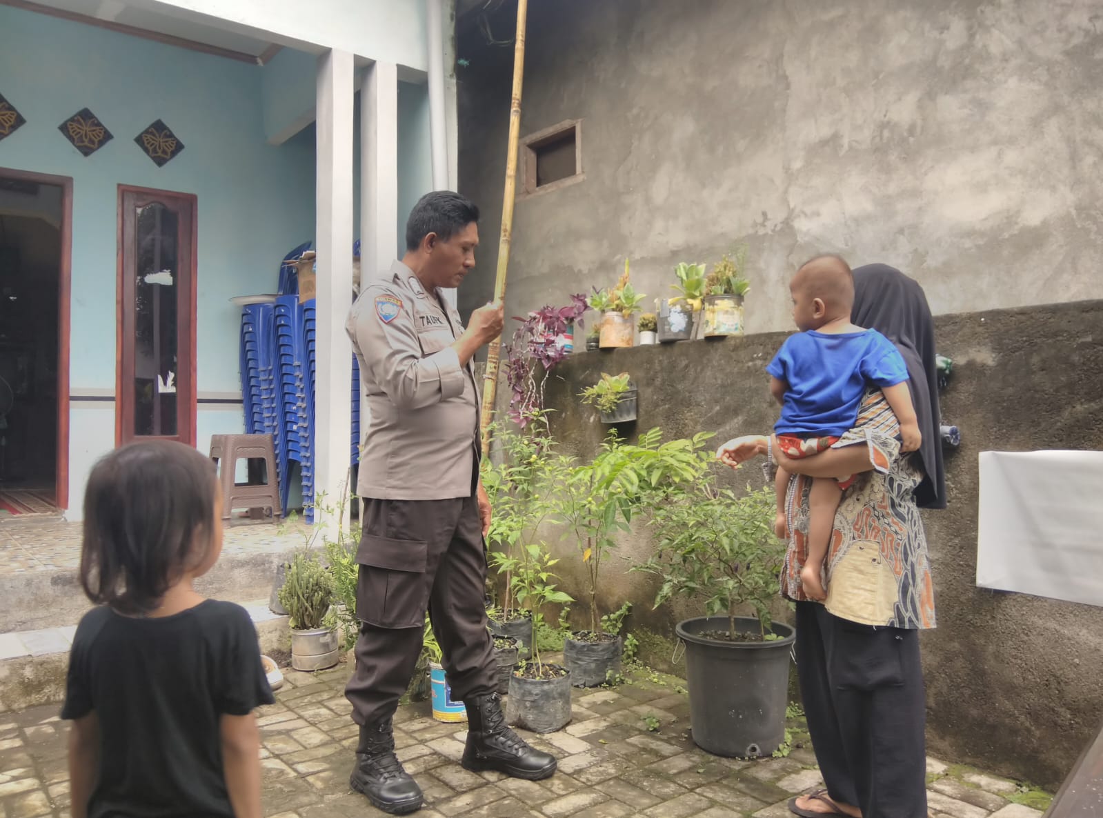 Polsek Kediri Aktifkan Peran Polisi Desa dalam Isu Ketahanan Pangan (1) Polsek Kediri Aktifkan Peran Polisi Desa dalam Isu Ketahanan Pangan