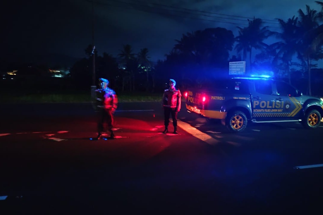 Patroli Preventif dan Inovasi KEMOS 110, Polres Lombok Barat Jamin Keamanan Warga (3) Warga Labuapi Kini Lebih Aman Berkat KEMOS 110 dan Patroli Rutin