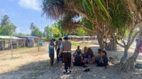 Polsek Sekotong Perketat Patroli Wisata Pantai Elak-Elak demi Keamanan Wisatawan (3) Polsek Sekotong Perketat Patroli Wisata Pantai Elak-Elak demi Keamanan Wisatawan