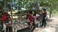 WhatsApp Image 2025-09-27 at 12.16.51 (1) Polres Lombok Barat Dorong Kesadaran Warga Taman Ayu tentang Keamanan dan Layanan 110